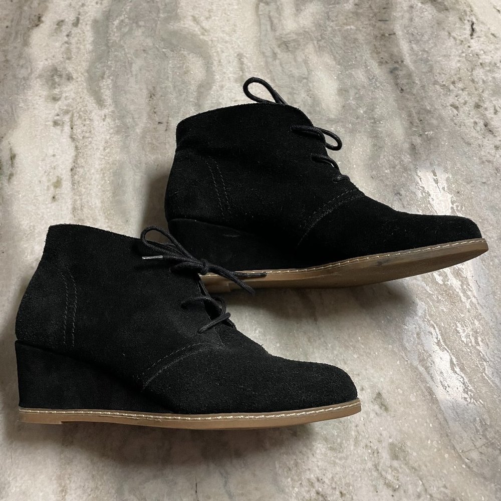 Bjorndal Rachel Black Suede Leather Lace Up Wedge Booties EUC Sz 6